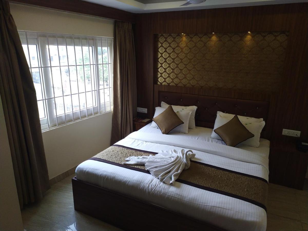 Hotel White Boutique Pondicherry Exterior photo