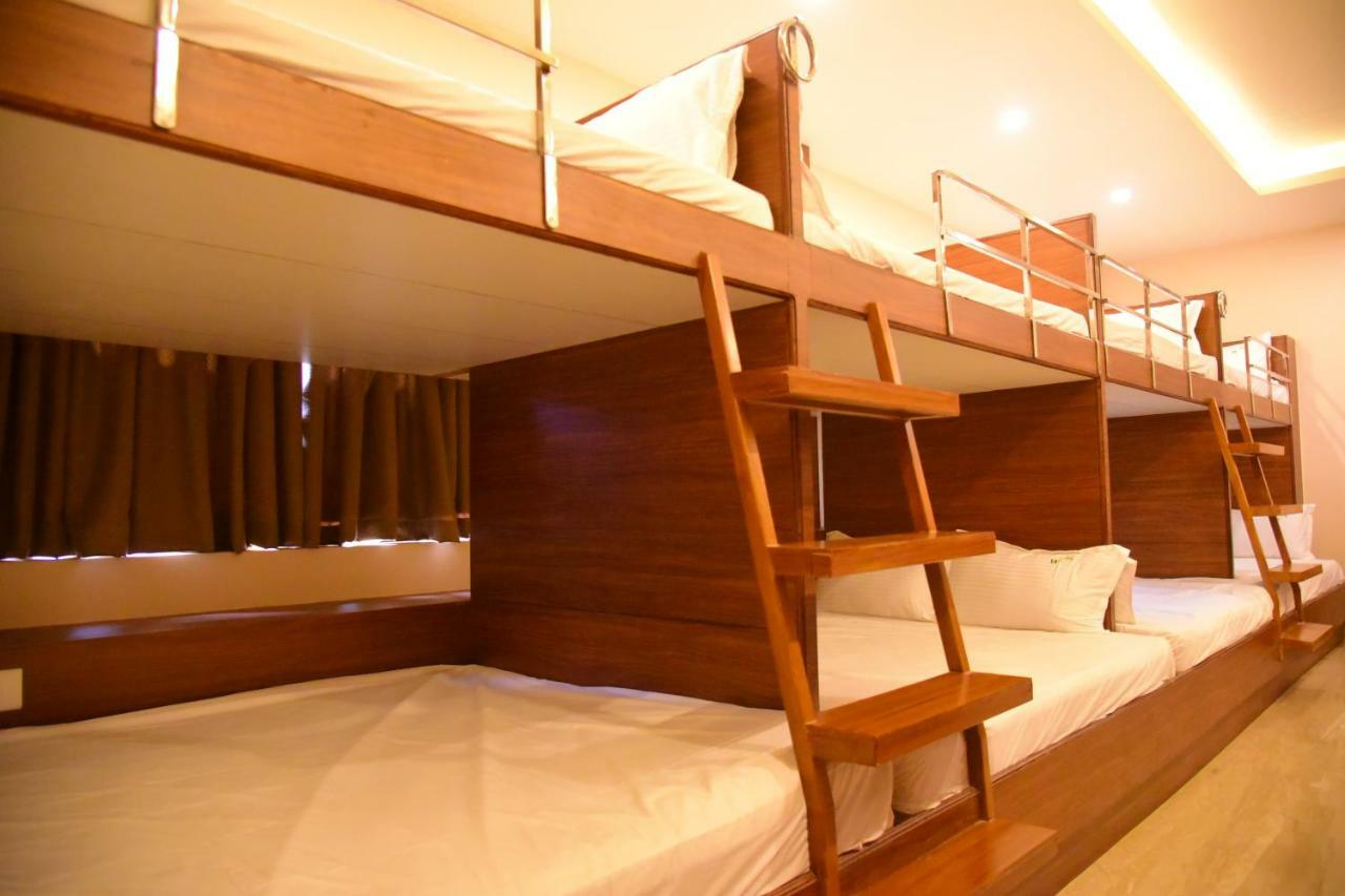 Hotel White Boutique Pondicherry Exterior photo