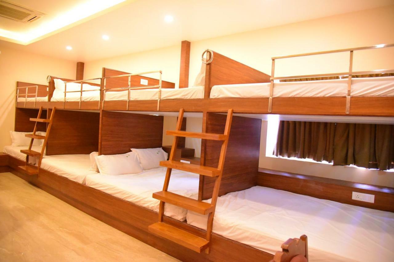 Hotel White Boutique Pondicherry Exterior photo